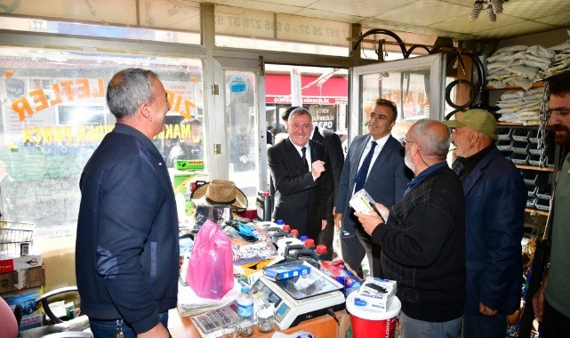 Ahilik Haftasında Vali Çiçek’ten Esnafa Ziyaret Ahilik Haftasında Vali Çiçek’ten Esnafa Ziyaret