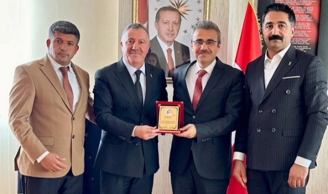 Esnaf Temsilcilerinden Milli Eğitim Müdürü Uzantı’ya Ziyaret Esnaf Temsilcilerinden Milli Eğitim Müdürü Uzantı’ya Ziyaret