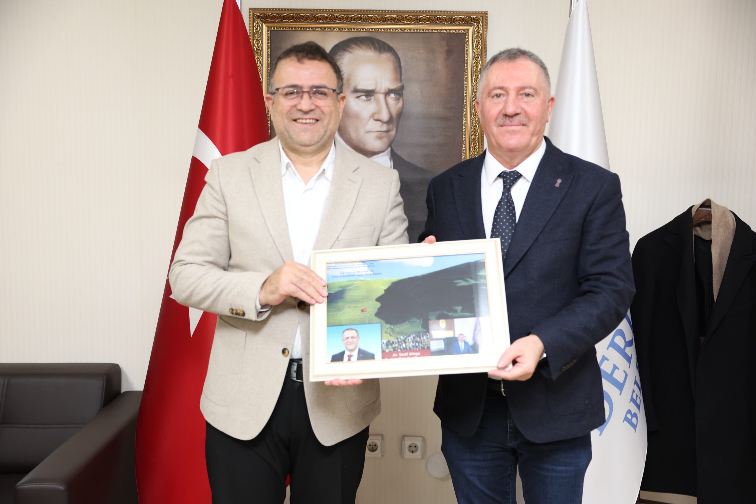 ESOBB İSKENDER ALİHANOĞLU’NUN İSTANBUL ZİYARETLERİ ESOBB İSKENDER ALİHANOĞLU’NUN İSTANBUL ZİYARETLERİ